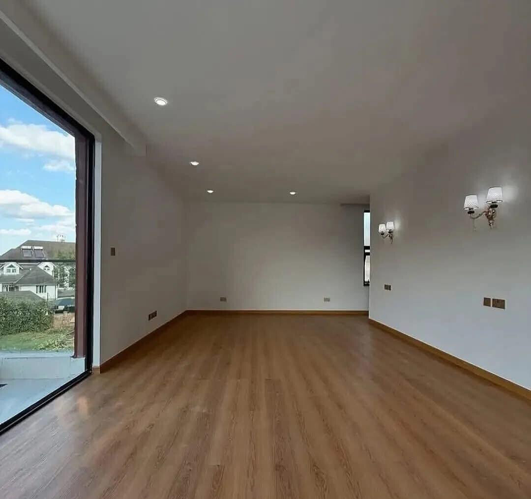Newly Built 5-Ensuite Villas with Private Balconies - Lavington