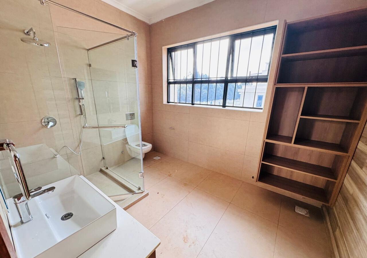 5BR Villa with Garden at KSh 580K
