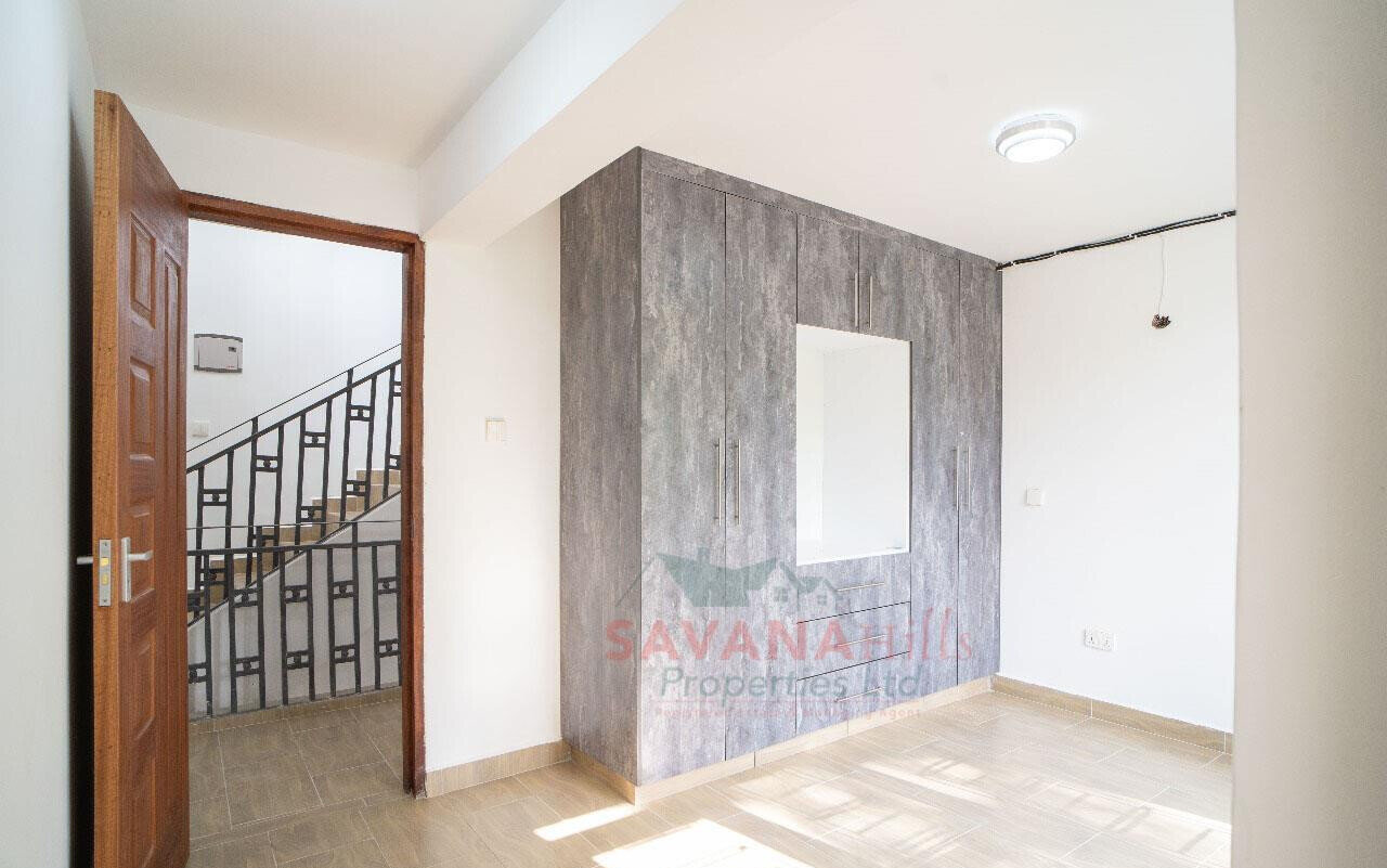 4BR All En-Suite Maisonette on 1/8 Acre with Title - Matasia, Kiserian