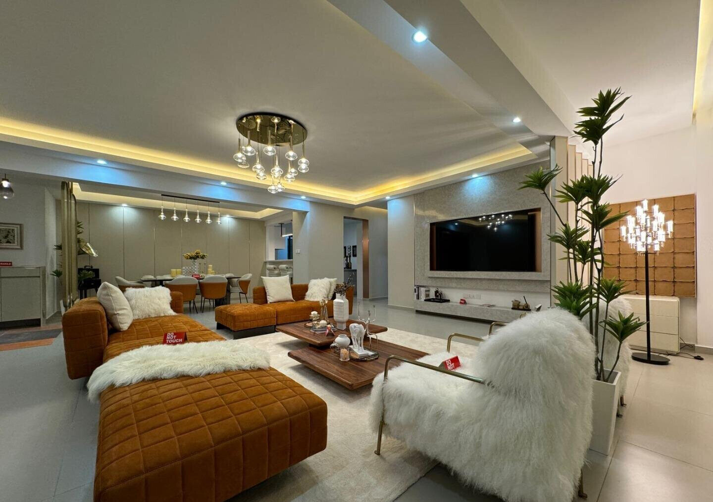 5BR All-Ensuite Penthouse with Heated Pool & Cinema - Kilimani