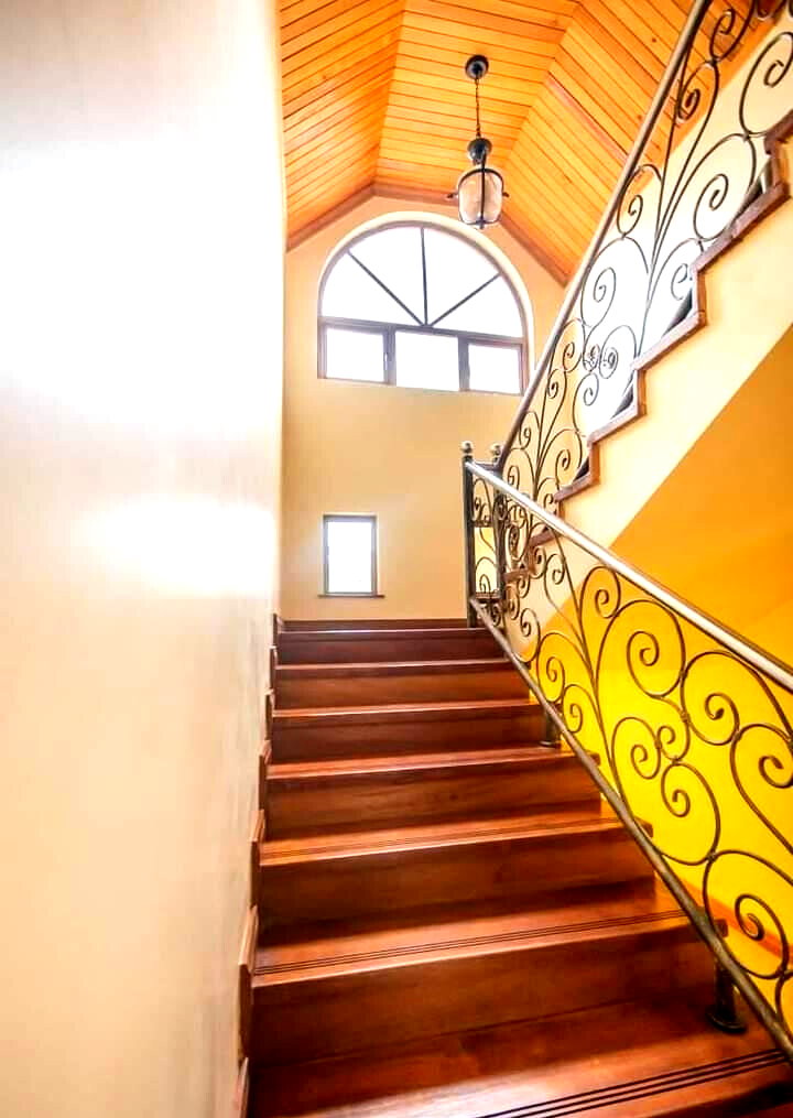 Ambassadorial 5-Bed Townhouse on Full Acre – Karen Gated Community