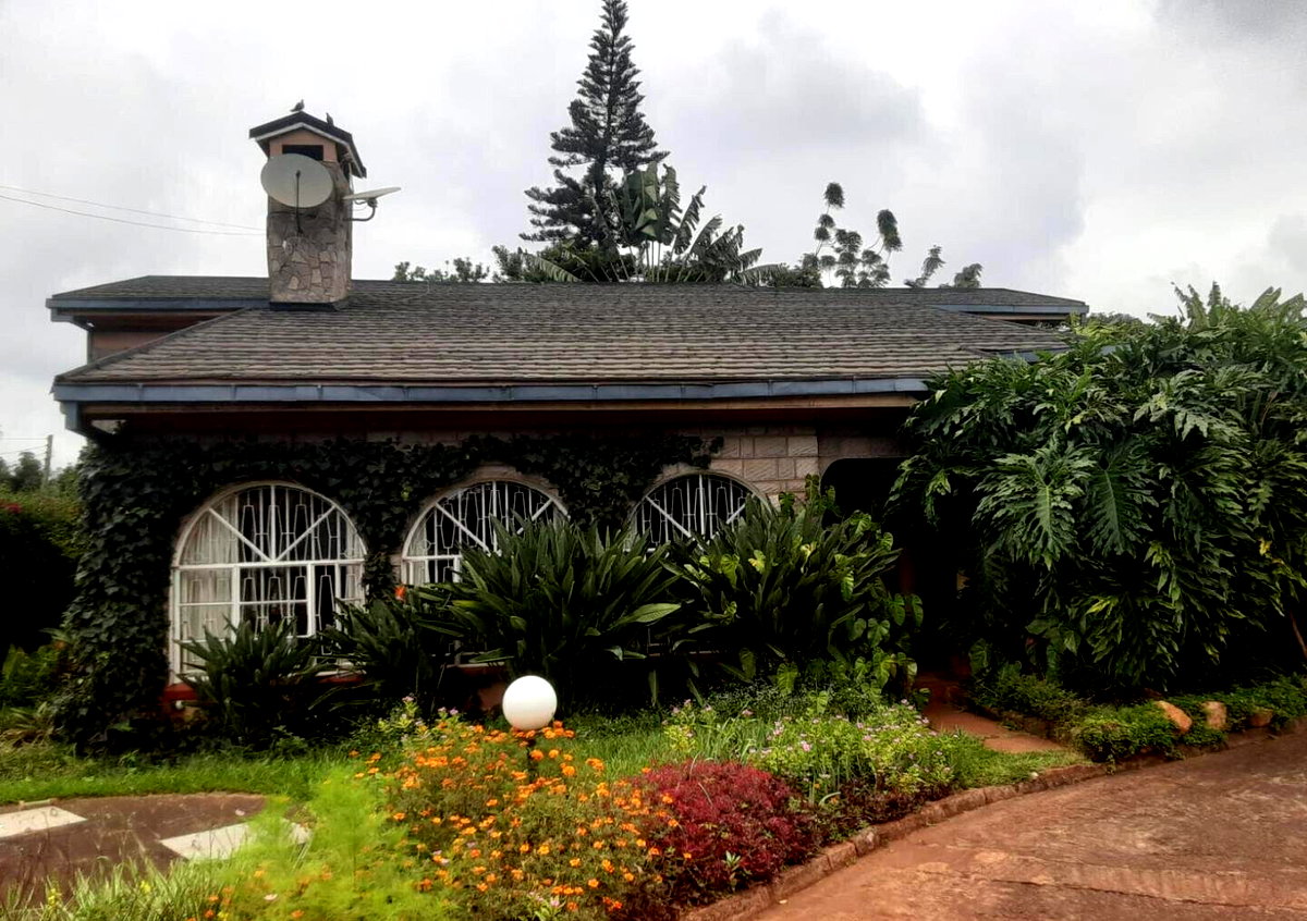 Half Acre 3BR Home with Garden