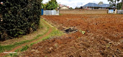 Commercial 1/2 Acre Plot for Sale in Kimumu Eldoret - Image 5