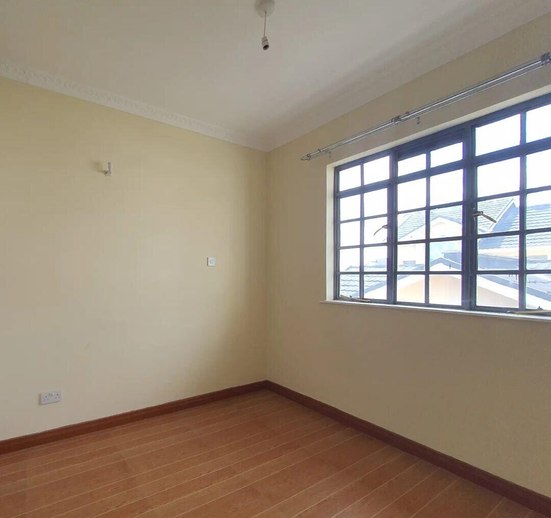 4BR Townhouse on 50x100 with DSQ & Cabro Driveway - Kitengela