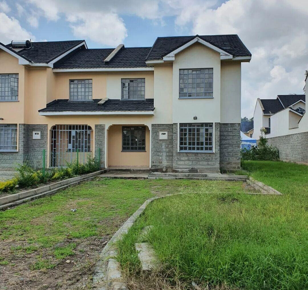 4BR Townhouse on 50x100 with DSQ & Cabro Driveway - Kitengela