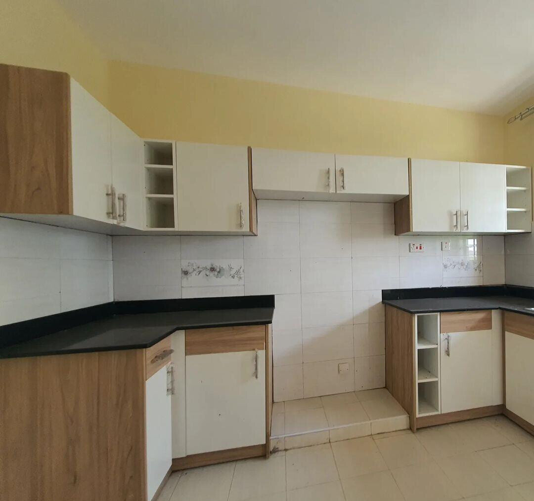 4BR Townhouse on 50x100 with DSQ & Cabro Driveway - Kitengela