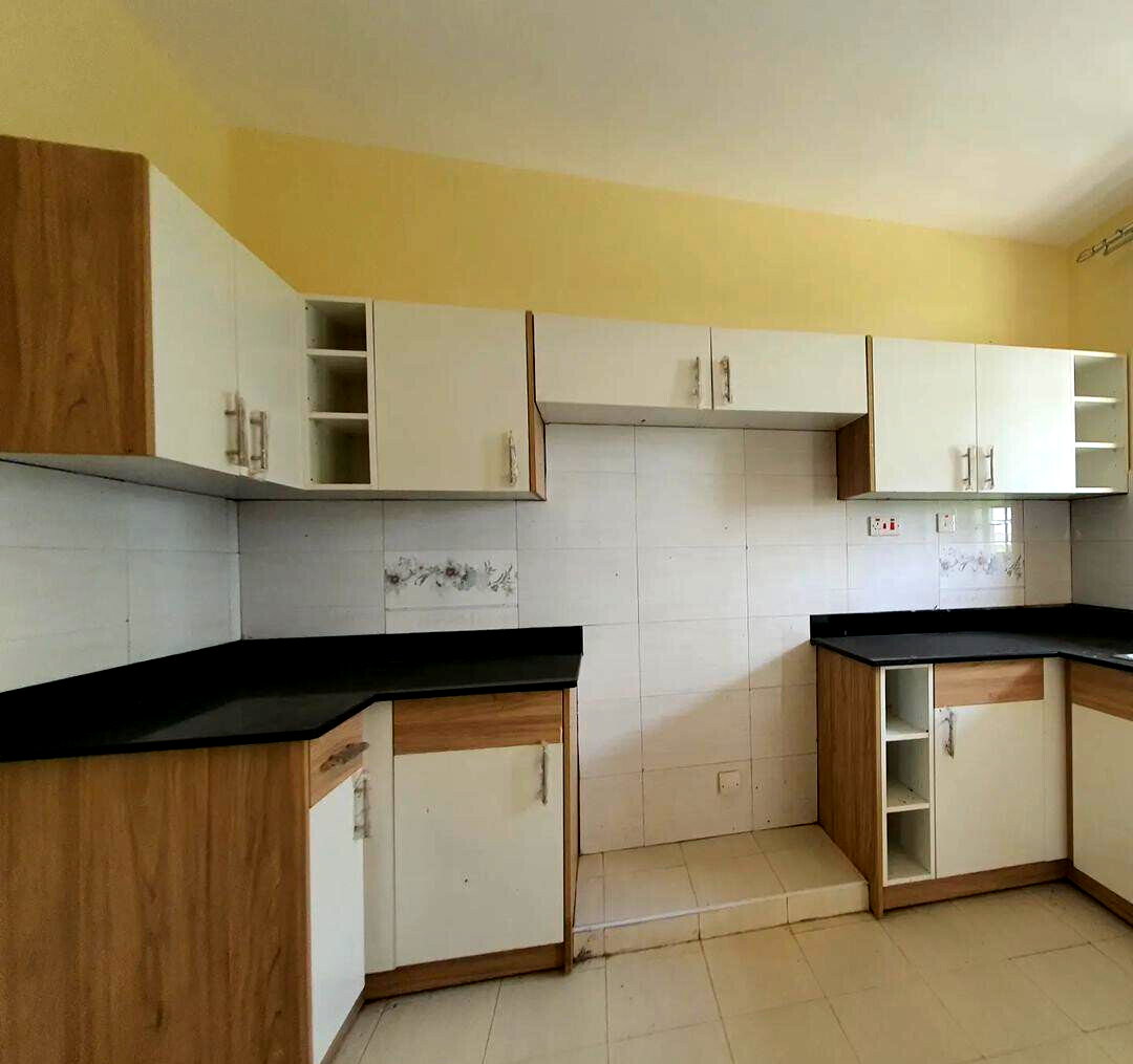 4BR Townhouse on 50x100 with DSQ & Cabro Driveway - Kitengela