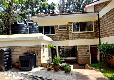 5BR Townhouse with Parking at KSh 40M