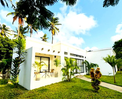 1.1-Acre Townhouse in Watamu