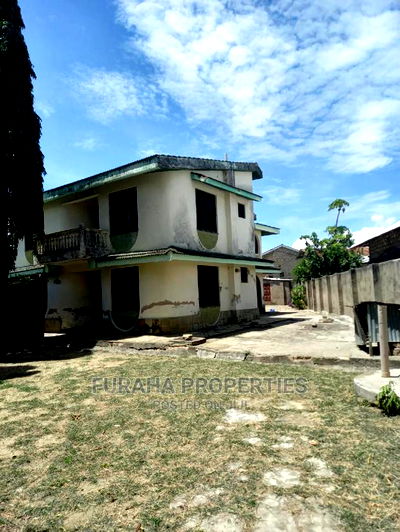 For Sale 4 Bedrooms Massionate Bamburi - Image 2