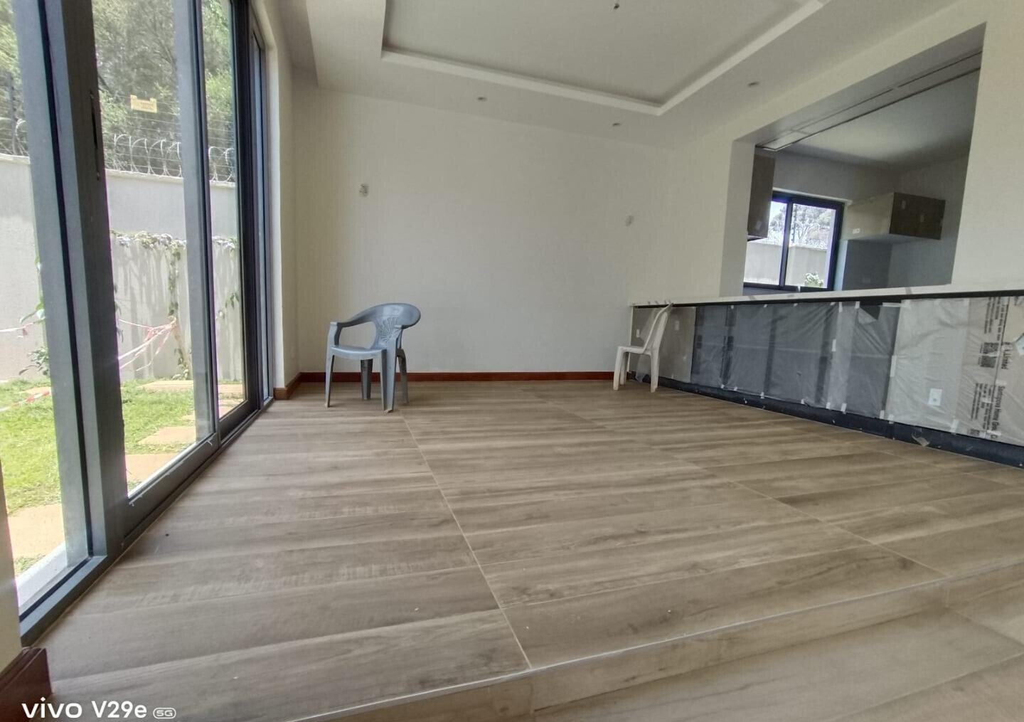 6-Bedroom Townhouse with Landscaped Garden & DSQ - Lavington