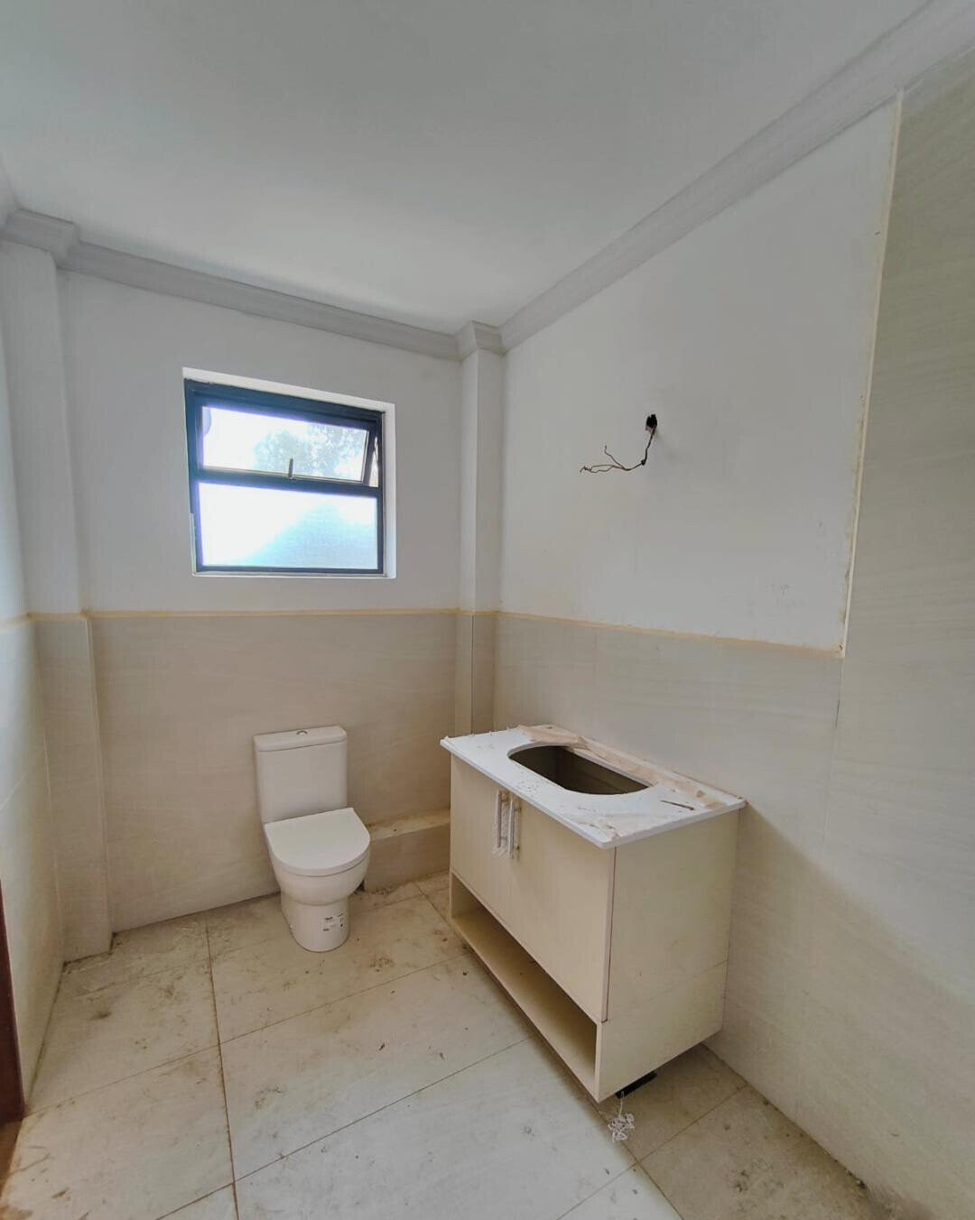 5-Bed Townhouse on Half-Acre with Garden & Open Kitchen – Karen