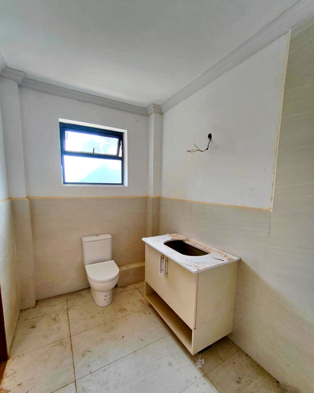 5-Bed Townhouse on Half-Acre with Garden & Open Kitchen – Karen