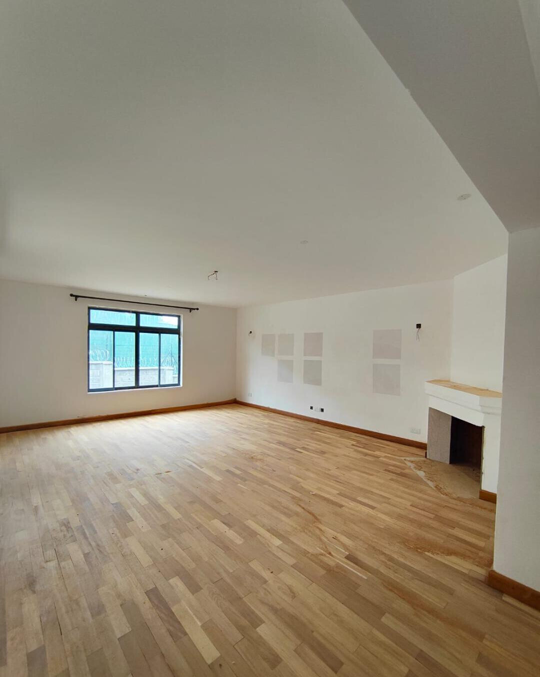 5-Bed Townhouse on Half-Acre with Garden & Open Kitchen – Karen