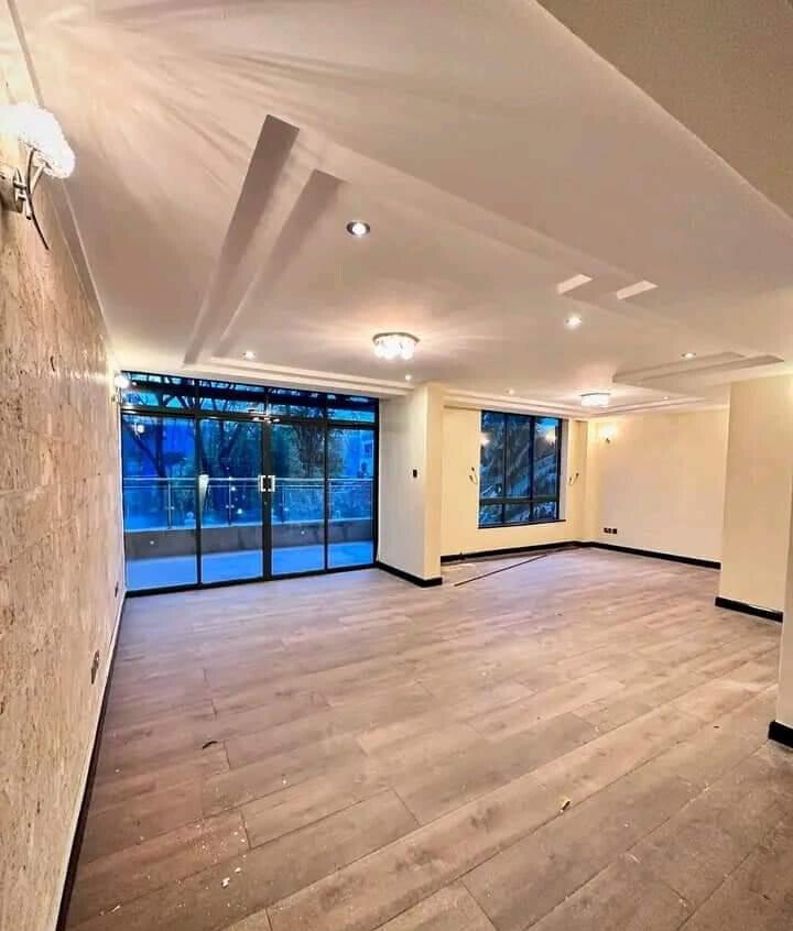 Corner Townhouse with Private Garden & Generator - Lavington