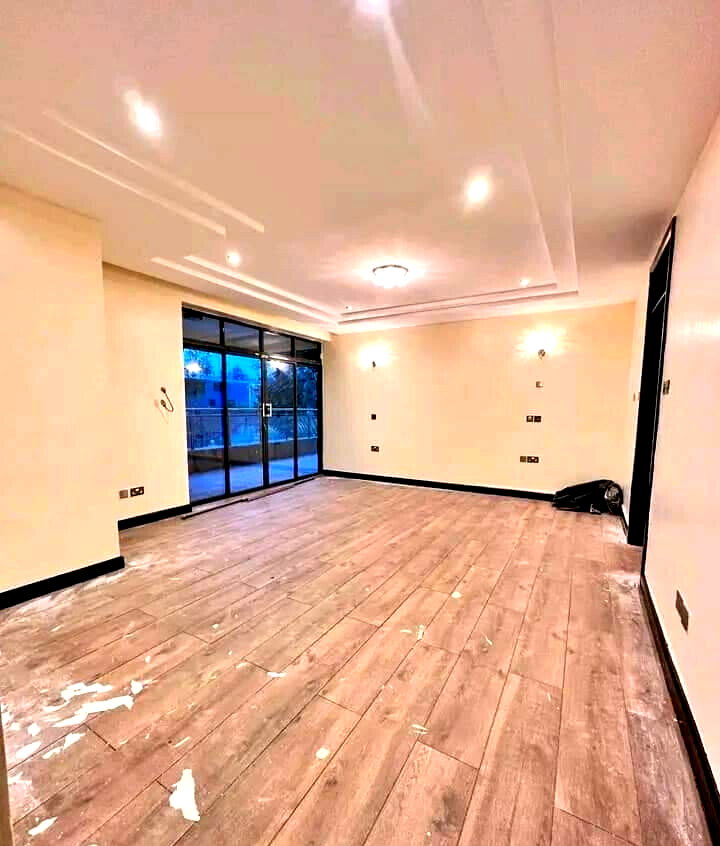 Corner Townhouse with Private Garden & Generator - Lavington