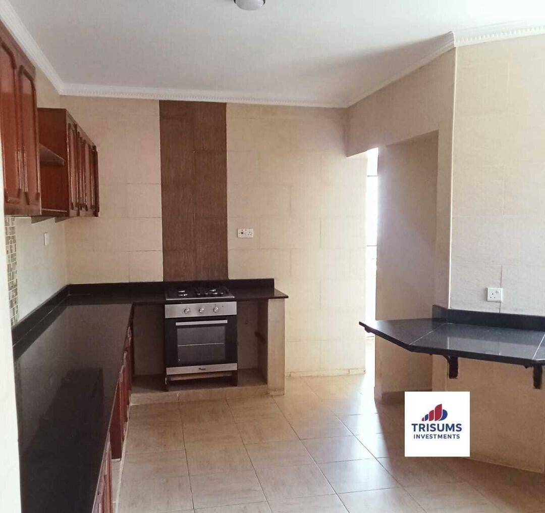 4BR with DSQ, Pool & Borehole - Westlands