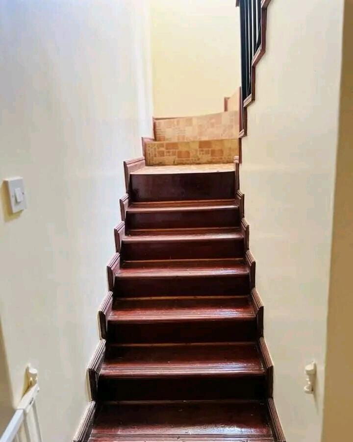 Spacious 5-Bed Villa off Brookside Drive - Westlands