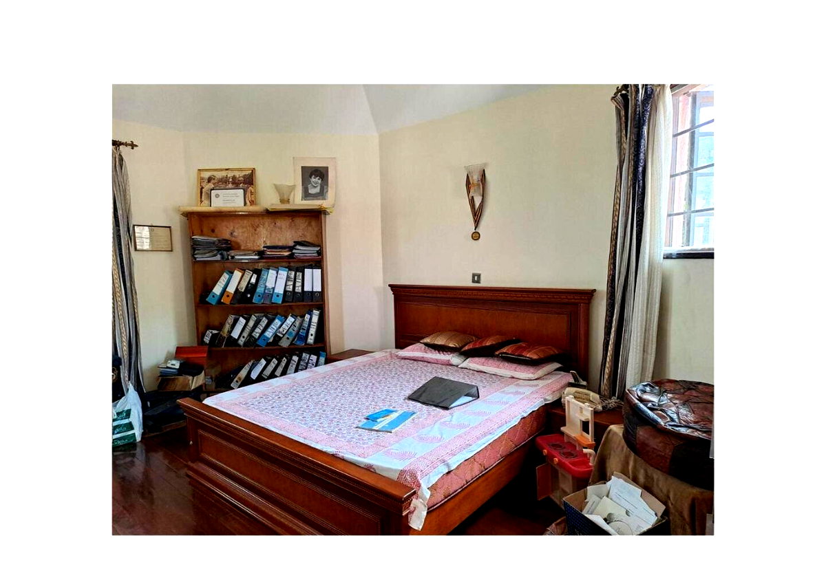 Gated 5-Bed Townhouse Minutes from Westgate Mall - Spring Valley