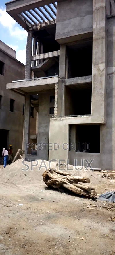 5bdrm Townhouse/Terrace in Lavington for sale - Image 2