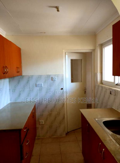 2bdrm Apartment in Katani for sale - Image 9