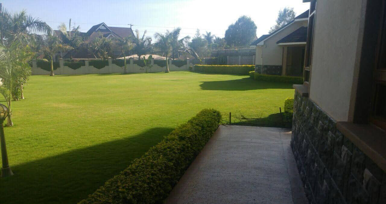 7BR All-Ensuite Townhouse with Gym, Jacuzzi & Home Theater - Runda