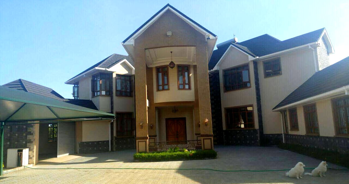 7BR All-Ensuite Townhouse with Gym, Jacuzzi & Home Theater - Runda