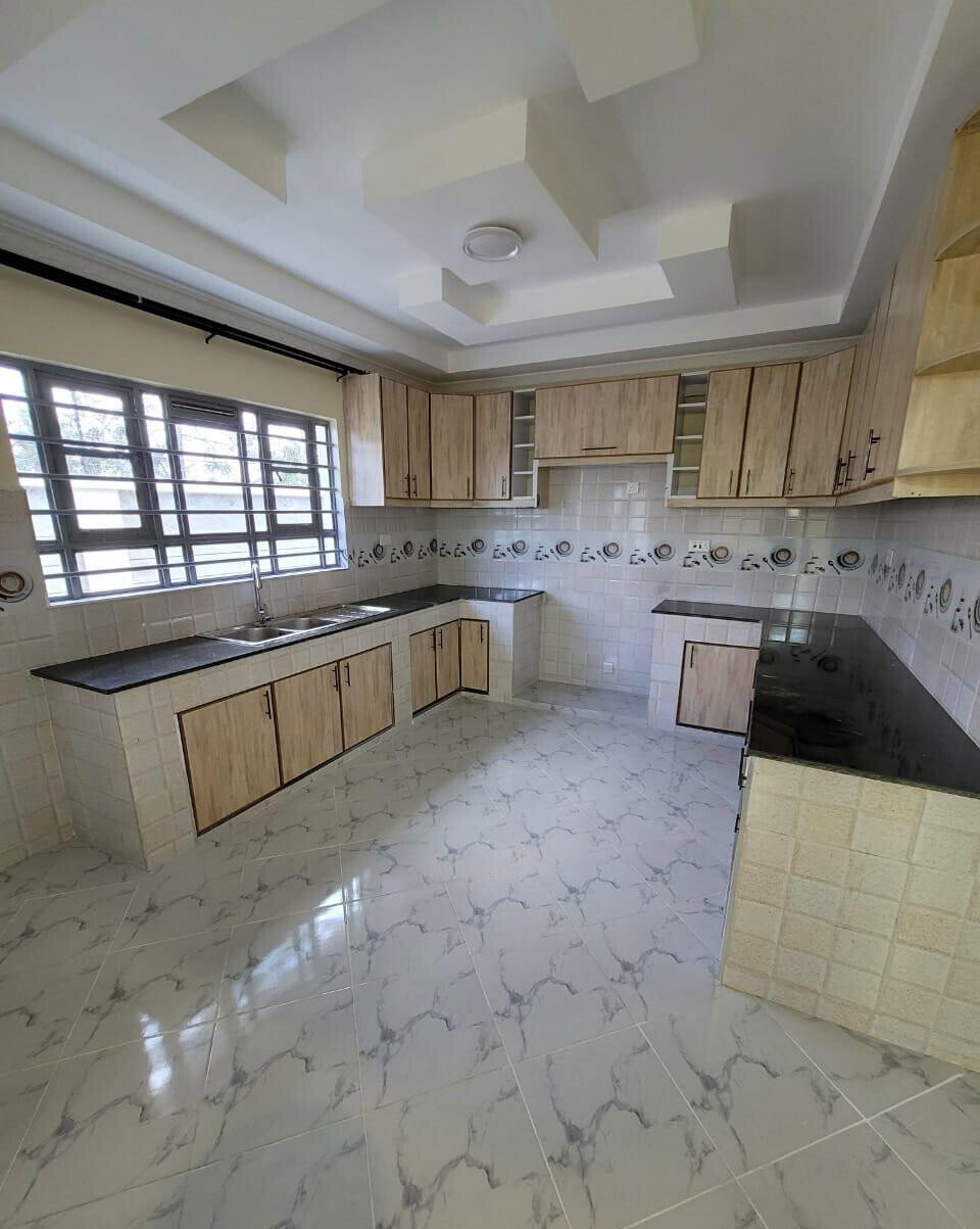 3BR Ensuite Townhouse with Borehole & 40x80 Plot - Ruiru