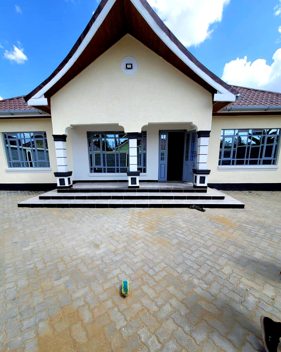3BR Ensuite Townhouse with Borehole & 40x80 Plot - Ruiru