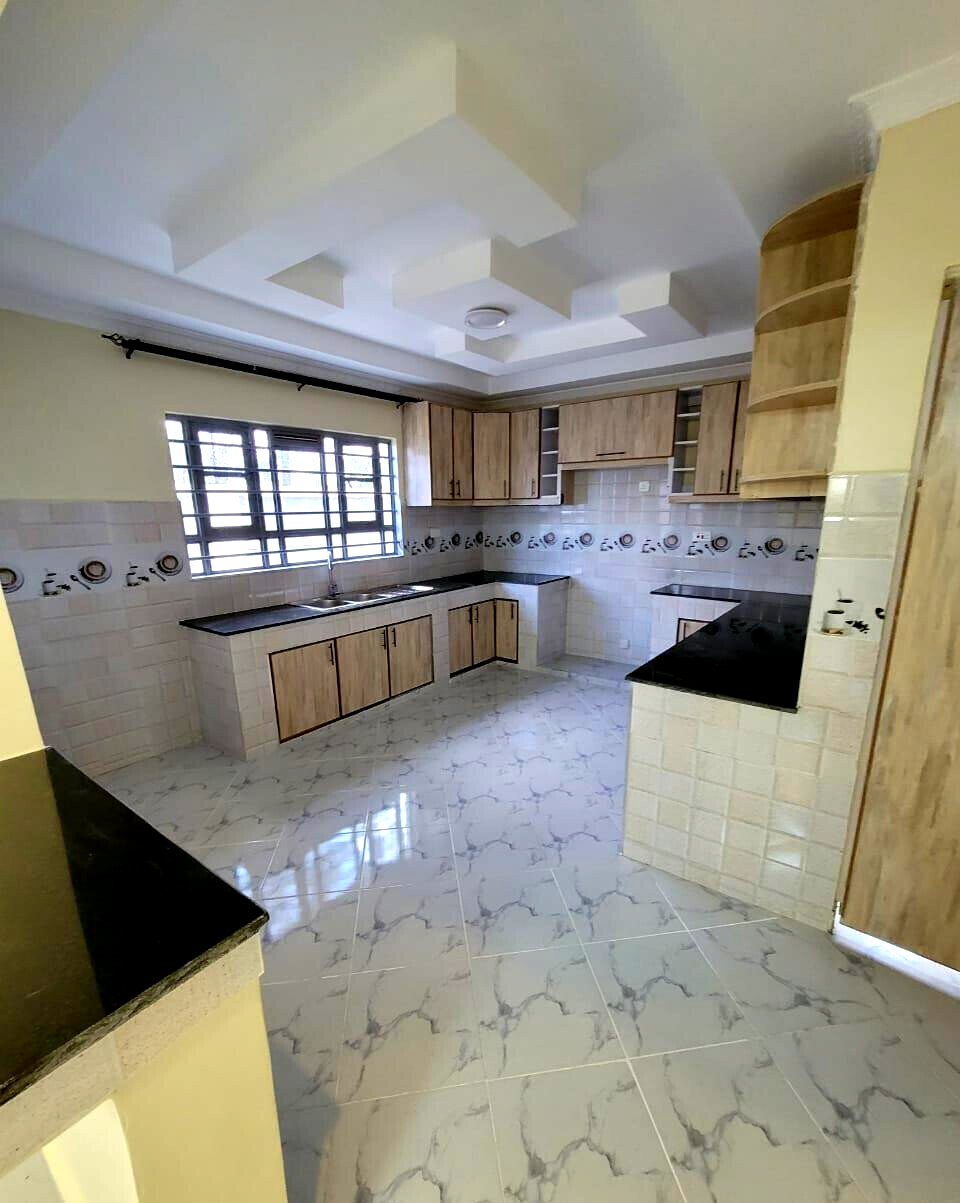 3BR Ensuite Townhouse with Borehole & 40x80 Plot - Ruiru