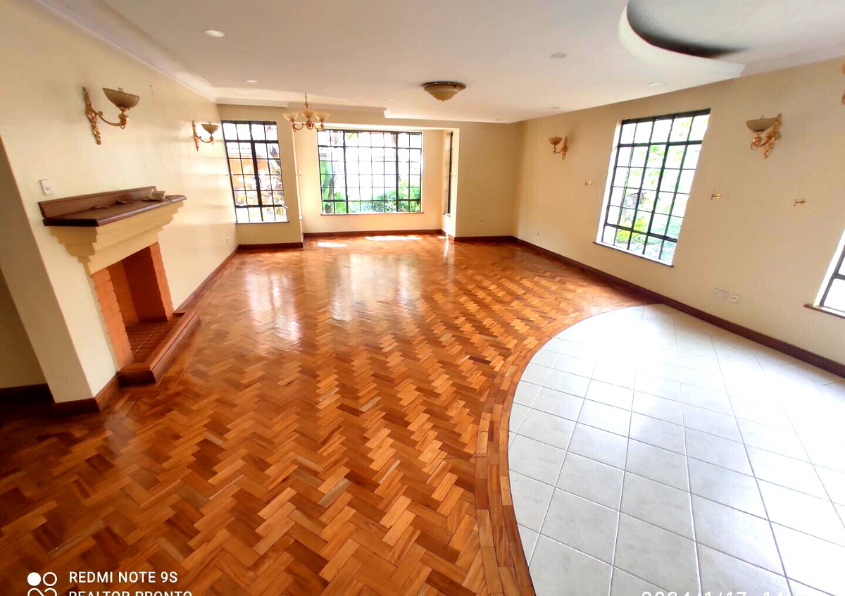 5-Ensuite Townhouse with Pool & Attic in Lavington Gated Community