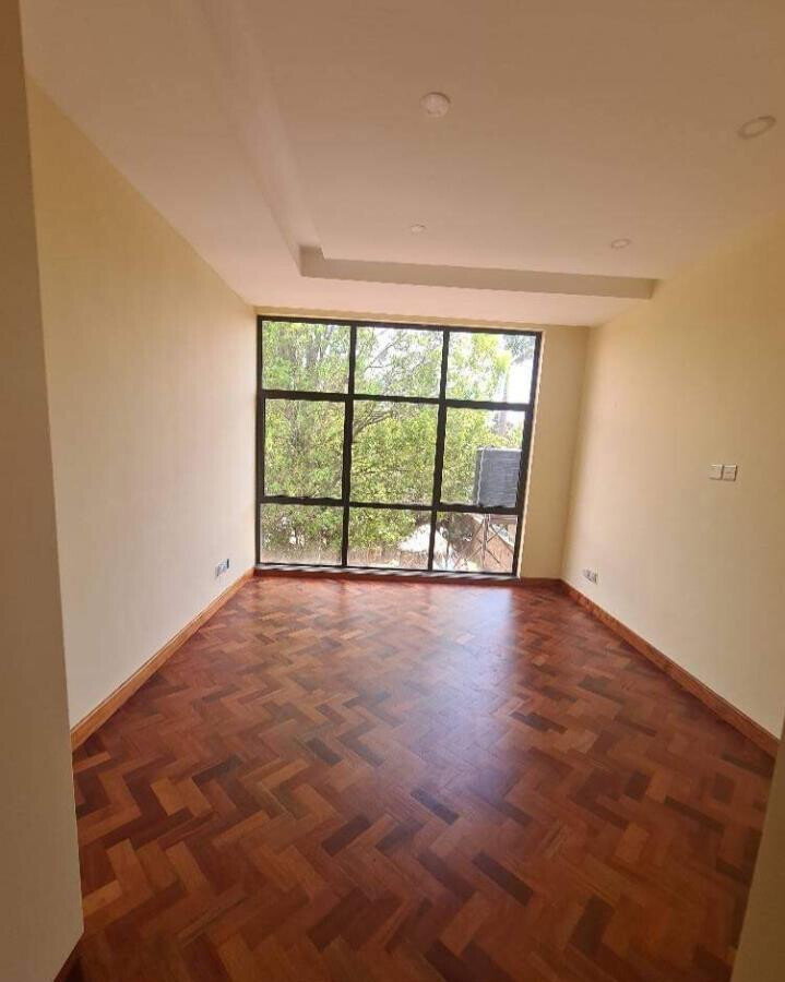 New 5-Ensuite Townhouse with Rooftop Garden & 2 DSQs - Lavington