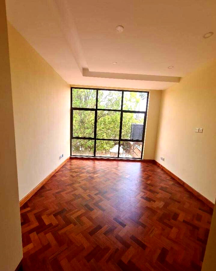 New 5-Ensuite Townhouse with Rooftop Garden & 2 DSQs - Lavington