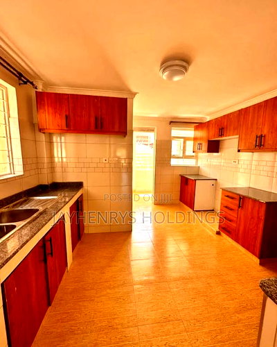 3bdrm Maisonette in Thome for rent - Image 5