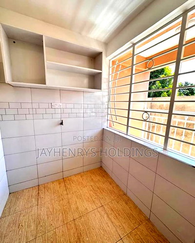 3bdrm Maisonette in Thome for rent - Image 9