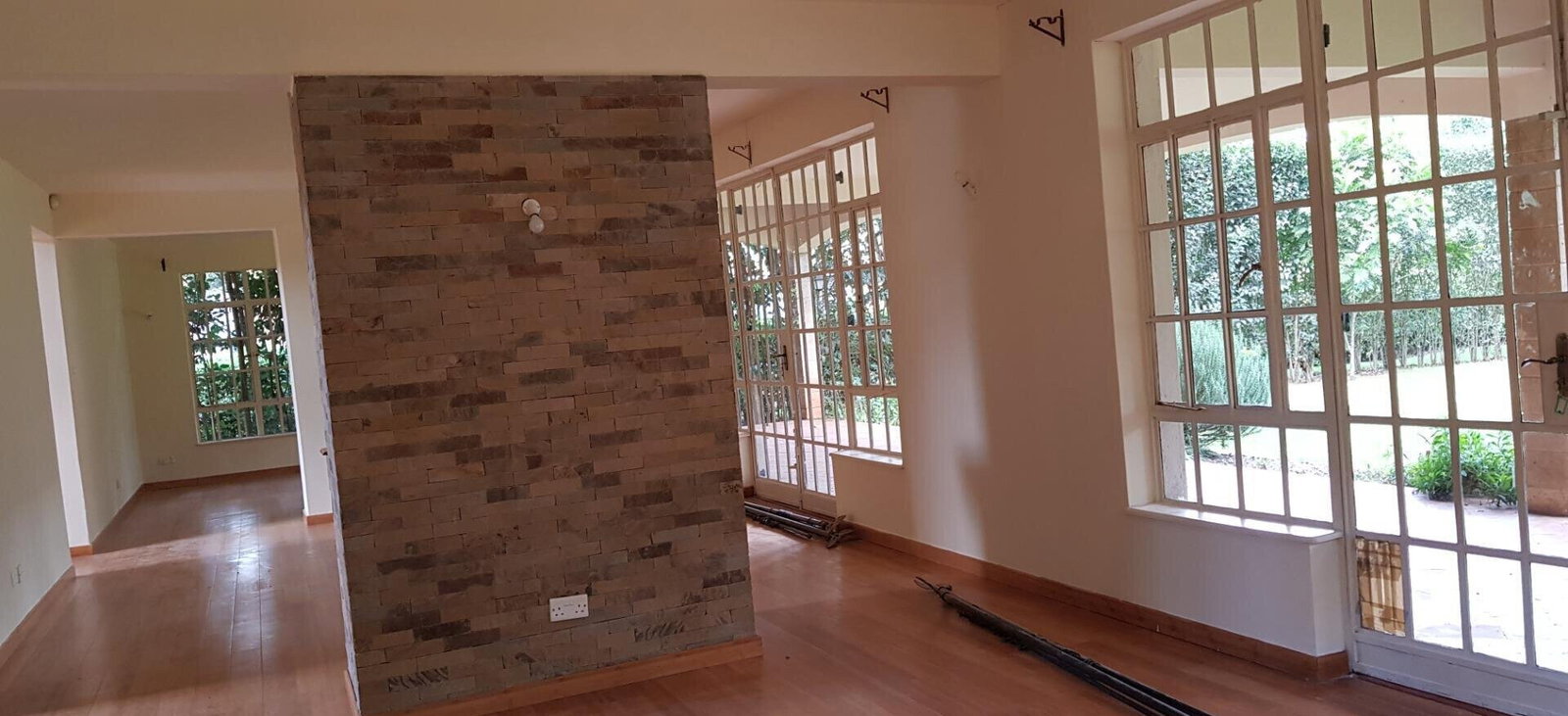 Elegant 4BR Home - Karen