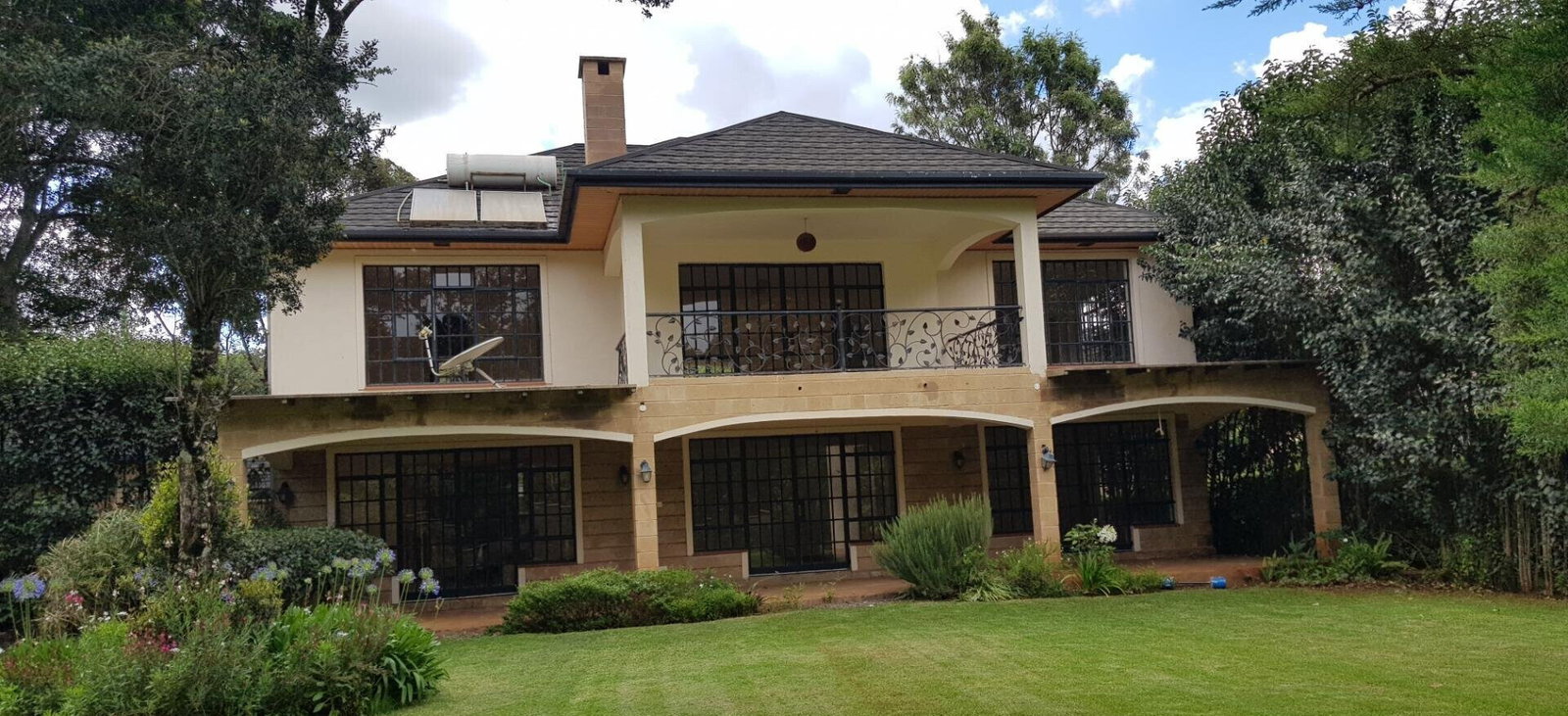 Elegant 4BR Home - Karen