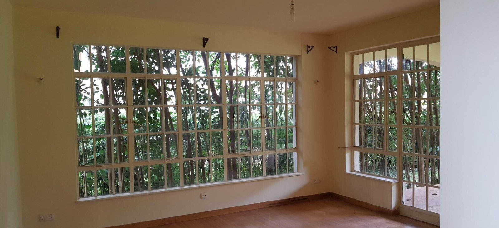 Elegant 4BR Home - Karen