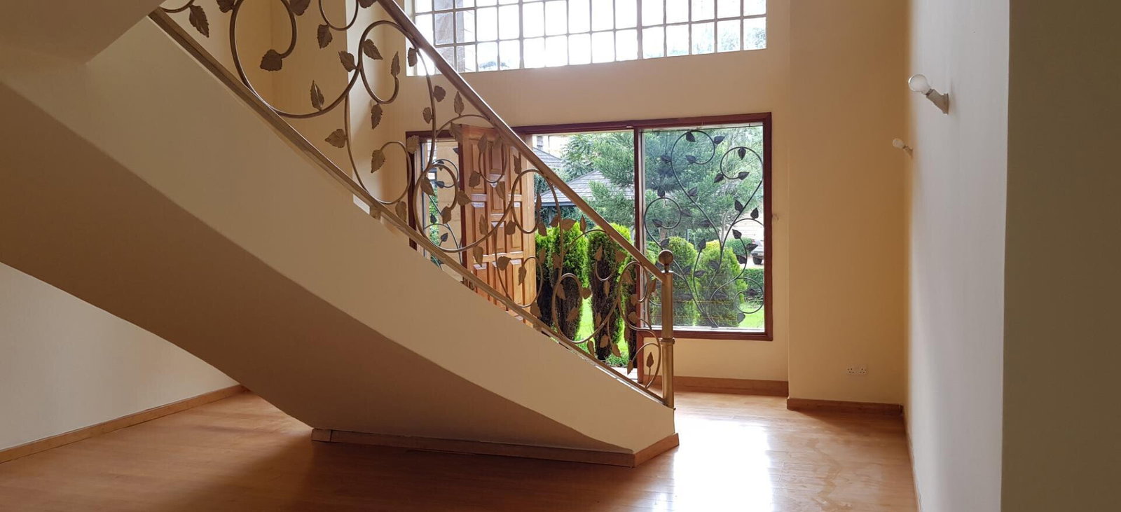 Elegant 4BR Home - Karen