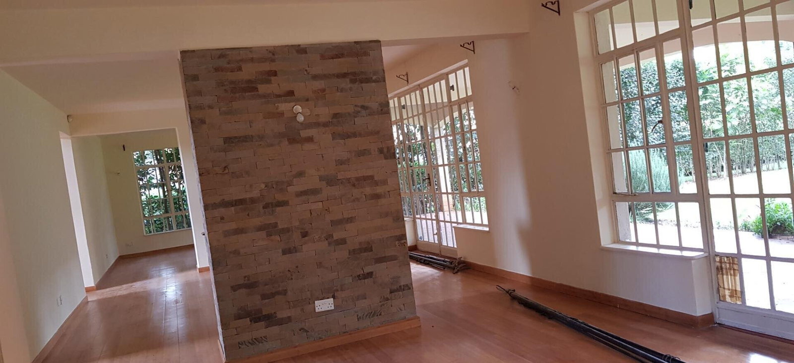 Elegant 4BR Home - Karen