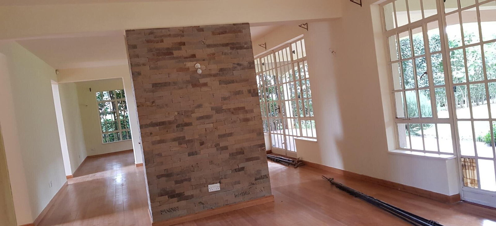 Elegant 4BR Home - Karen