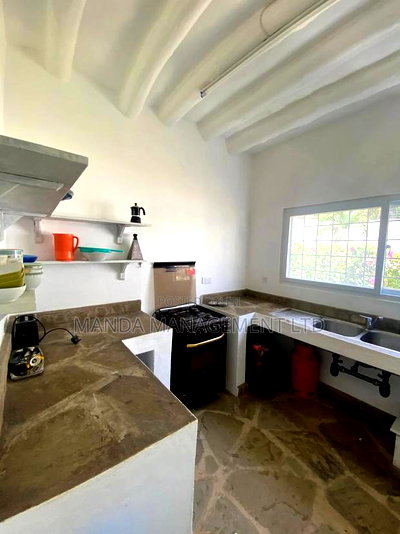 New Cozy Maisonette - Image 8