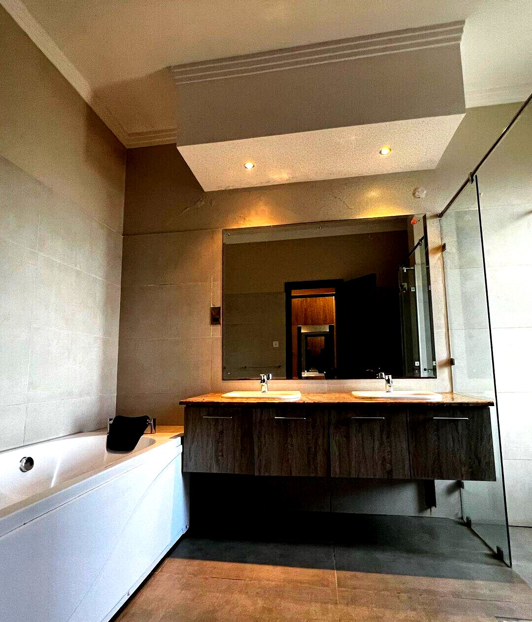 Classic 5-Ensuite Townhouse with Clubhouse & Gym – Karen Gated Estate