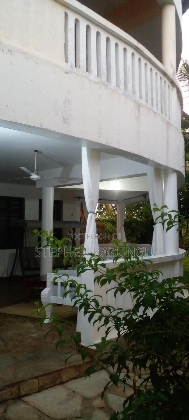 Furnished 4bdrm House in Golf &amp; Living, Ukunda for rent