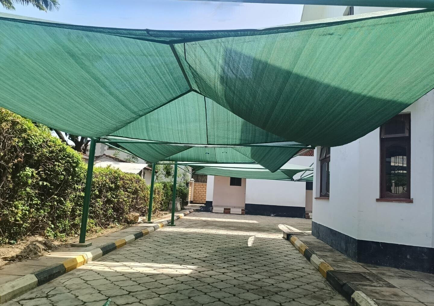 Standalone 5BR Maisonette with Pool & Garden - Links Road, Nyali