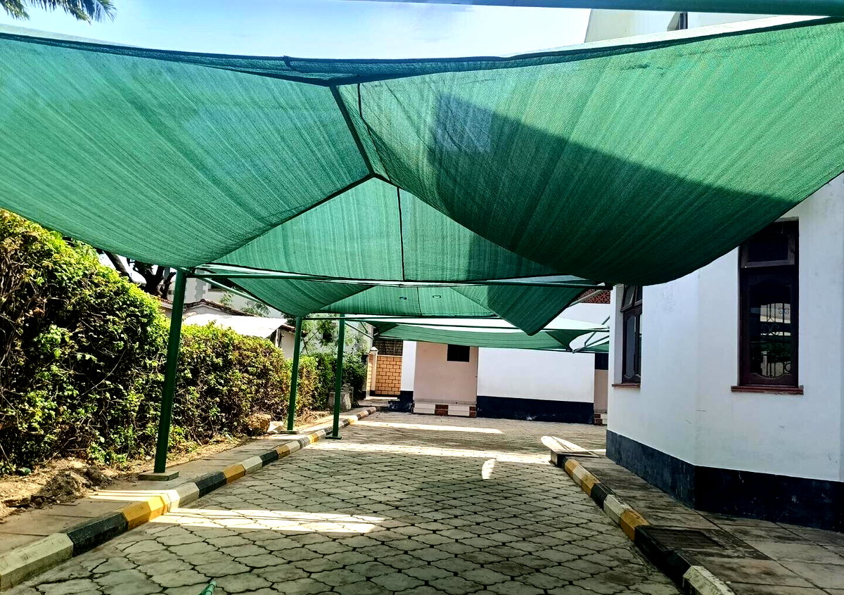 Standalone 5BR Maisonette with Pool & Garden - Links Road, Nyali