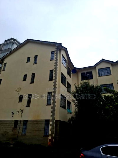 3bdrm Apartment With Sq in Valley Arcade for Rent - Image 2