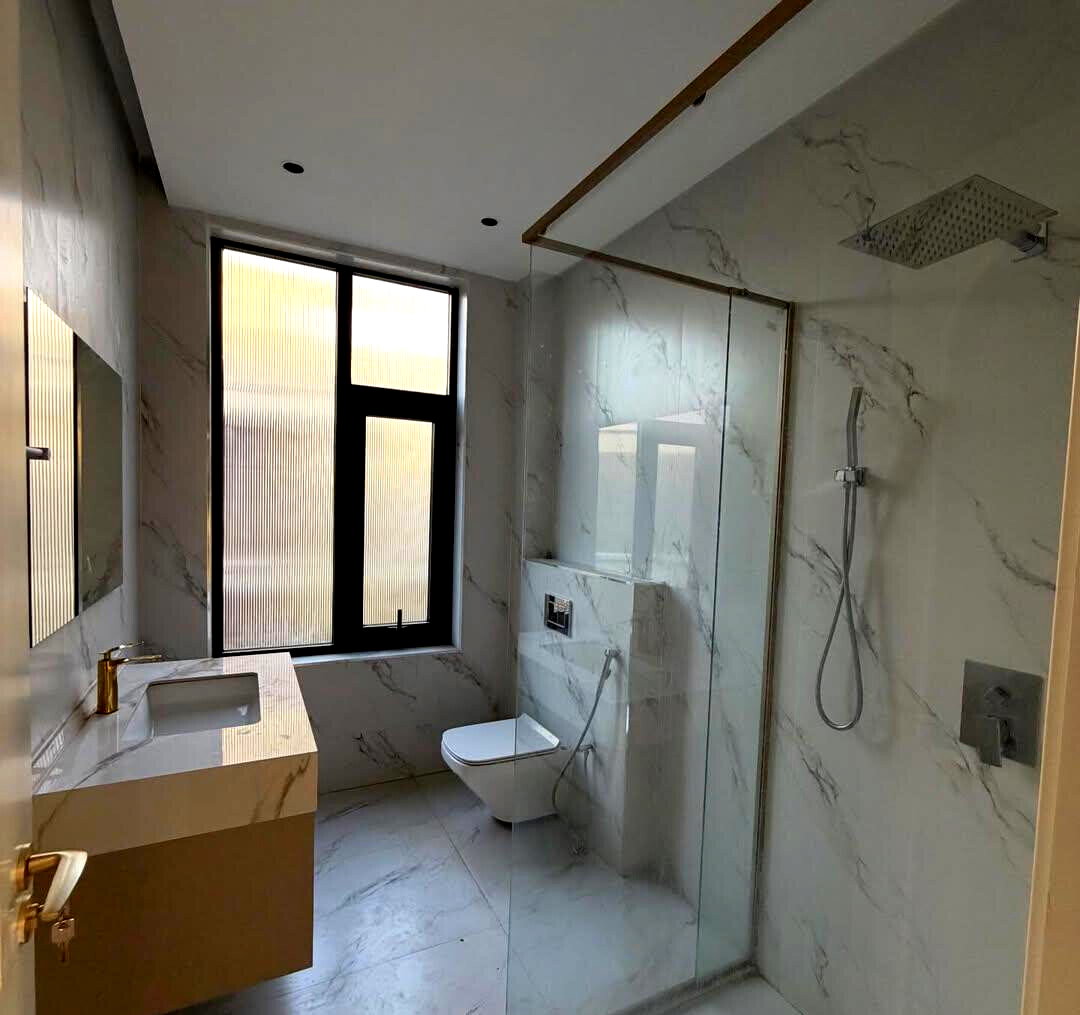 5-Ensuite Villa Minutes from Lavington Mall & Jaffery Club