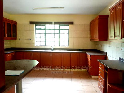 4bdrm Townhouse in Karen for Rent - Image 3