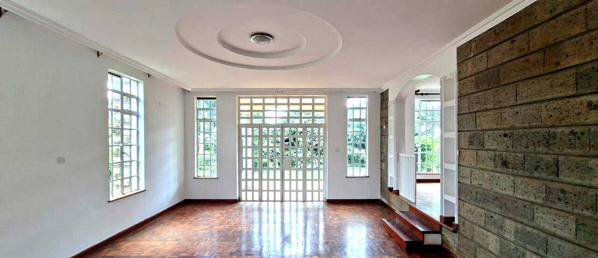 5BR All-Ensuite Rustic Home with Pool Access – Rosslyn